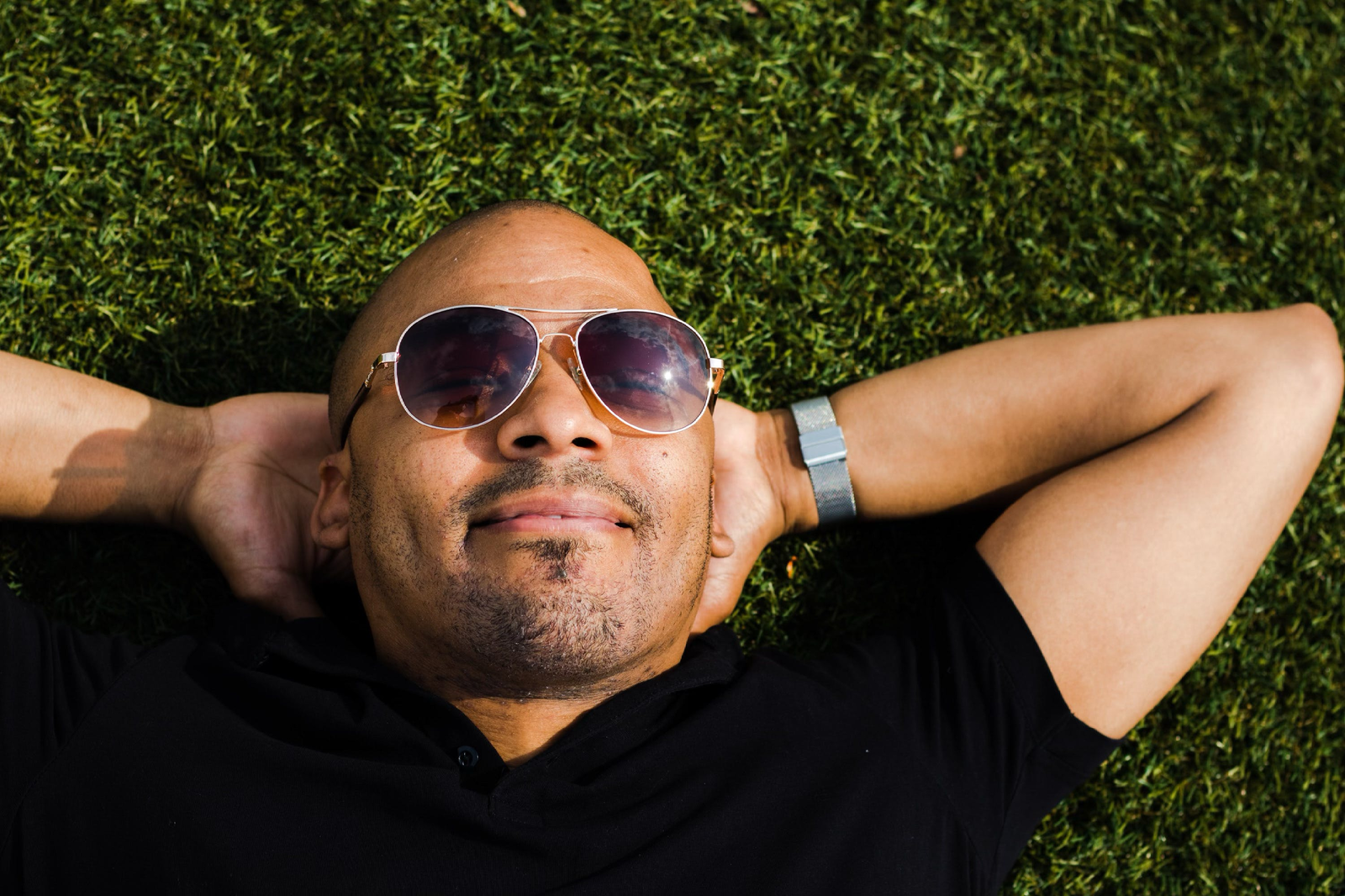 Best Sunglasses for Bald Men: A Buyer's Guide